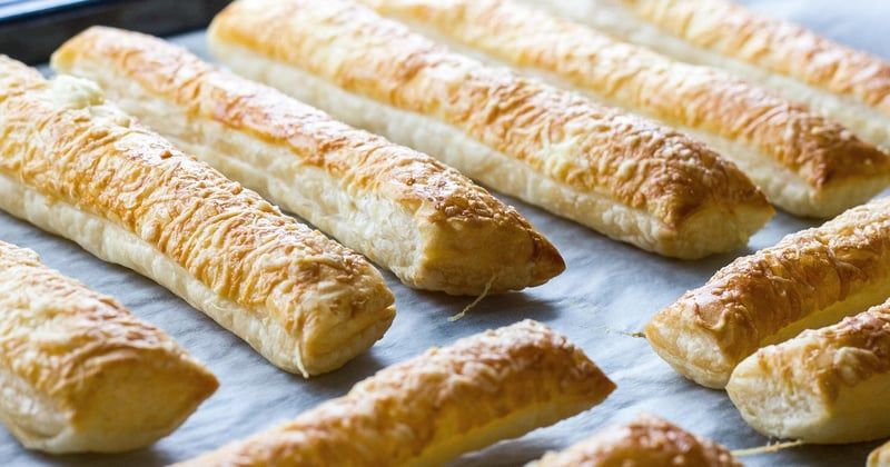 Bricks au fromage et aux herbes pour l'apéritif : la recette croustillante qui fait l'unanimité
